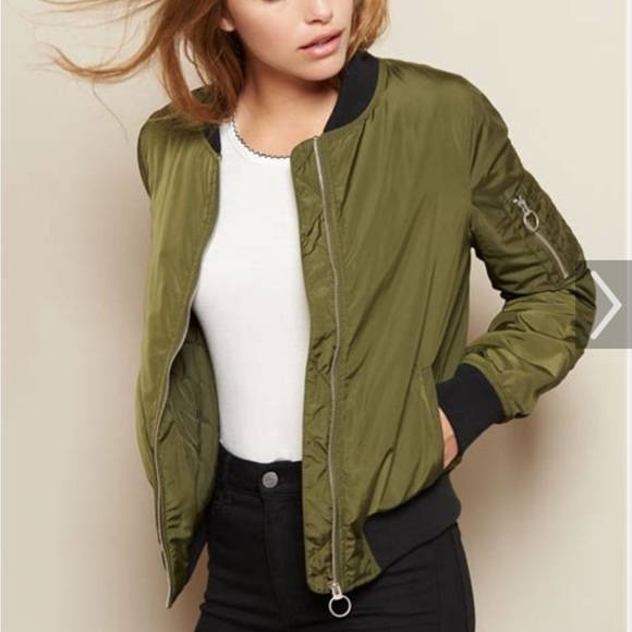 Must have Bomber Jacket - Picture 1 of 5